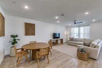 8845 Stablehand Mews in Frisco, TX - Building Photo - Building Photo