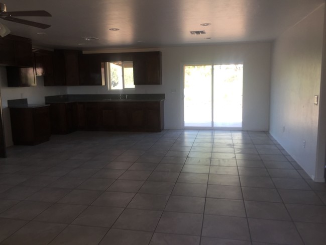 291 Camino Panama in Rio Rico, AZ - Building Photo - Building Photo