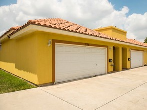 Hidden Valley in Brownsville, TX - Building Photo - Building Photo