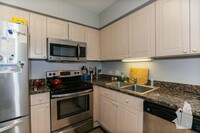 512 N McClurg Ct, Unit 705 in Chicago, IL - Building Photo - Building Photo