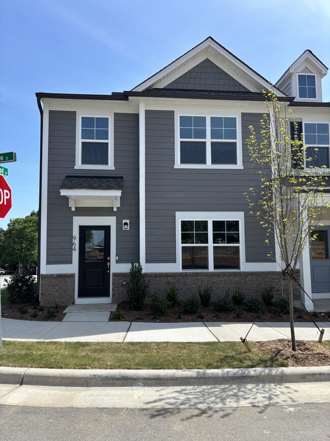 property at 964 Trestleview St