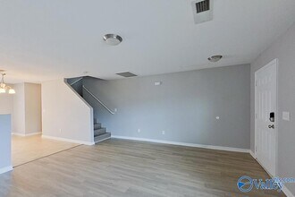 112 Belle Haven Dr in Owens Cross Roads, AL - Foto de edificio - Building Photo