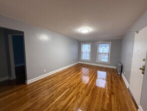 194 Park Ave in East Orange, NJ - Building Photo - Building Photo