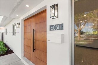 6030 SW 109th Ct in Miami, FL - Building Photo - Building Photo