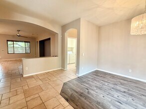 10847 Intro Ave in Las Vegas, NV - Building Photo - Building Photo