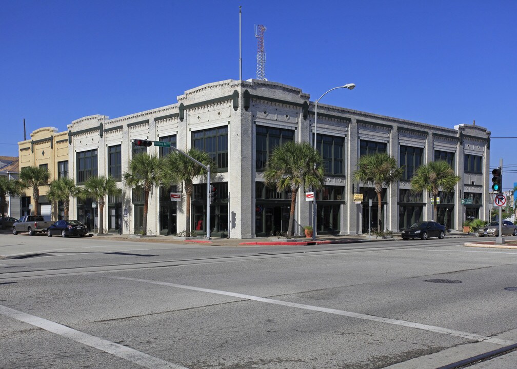 2502-2514 Church St in Galveston, TX - Building Photo