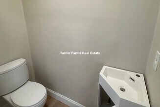 75 Washington St, Unit 8 in Medford, MA - Building Photo - Building Photo