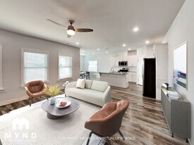 1021 Pebble Pass in Centerton, AR - Building Photo