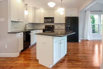 1252 Hunter Ln in Perkiomenville, PA - Foto de edificio - Building Photo