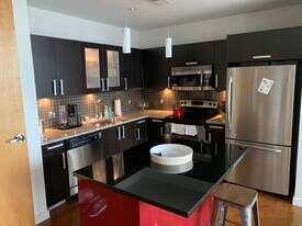600 12th Ave S, Unit 1805 in Nashville, TN - Building Photo