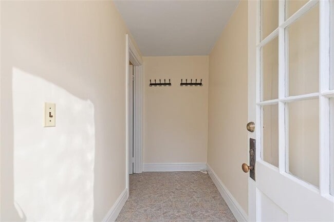 4 Chase Ln in Lincoln, RI - Building Photo - Building Photo