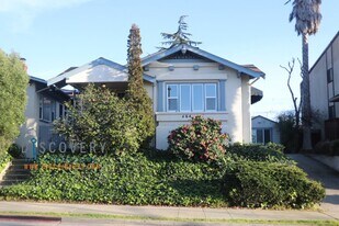 4640 Park Blvd in Oakland, CA - Building Photo