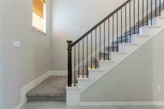 12355 Summerbrook Dr in Houston, TX - Building Photo - Building Photo