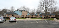 Madison Square Apartments in Plain City, OH - Foto de edificio - Building Photo