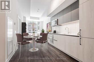 150-150 Logan Ave in Toronto, ON - Building Photo - Building Photo