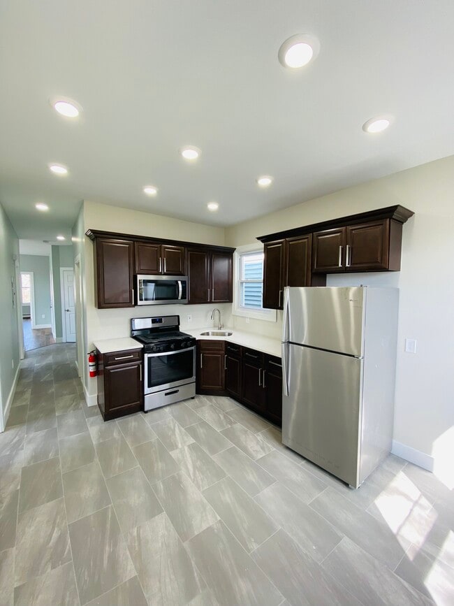 534 S 20th St, Unit 3