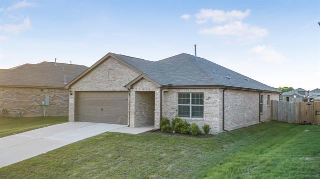 415 Micah Ln in Ferris, TX - Foto de edificio - Building Photo
