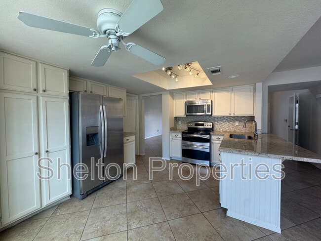 property at 1150 N Cambridge St