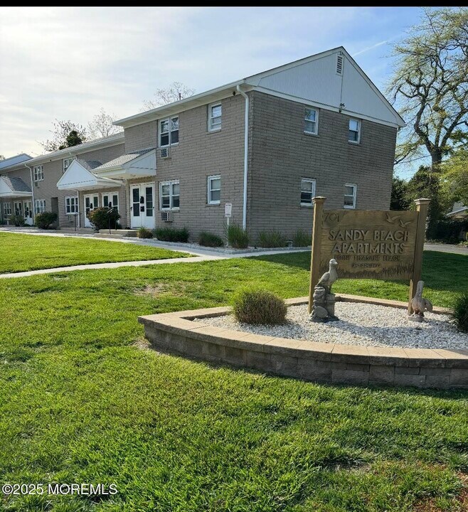 701 New York Ave in Point Pleasant Beach, NJ - Foto de edificio