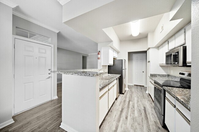 14402 Kuykendahl Rd in Houston, TX - Building Photo - Building Photo