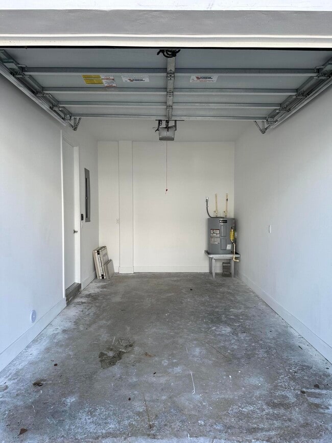 815 NE 17th Ave in Fort Lauderdale, FL - Building Photo - Building Photo