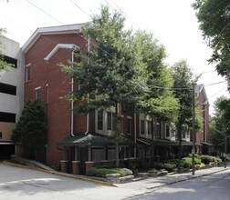 Dakota in Atlanta, GA - Foto de edificio - Building Photo