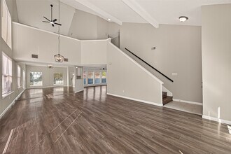 7622 Poitiers Dr in Houston, TX - Building Photo - Building Photo