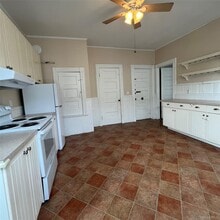 32 Parkway in Katonah, NY - Building Photo - Building Photo