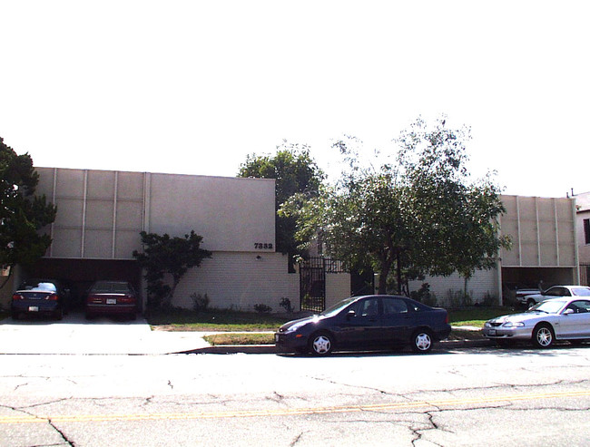 7328-7332 Tujunga Ave in North Hollywood, CA - Building Photo - Building Photo