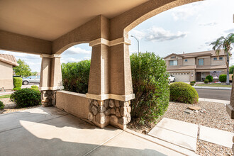 7680 W Louise Dr in Peoria, AZ - Foto de edificio - Building Photo