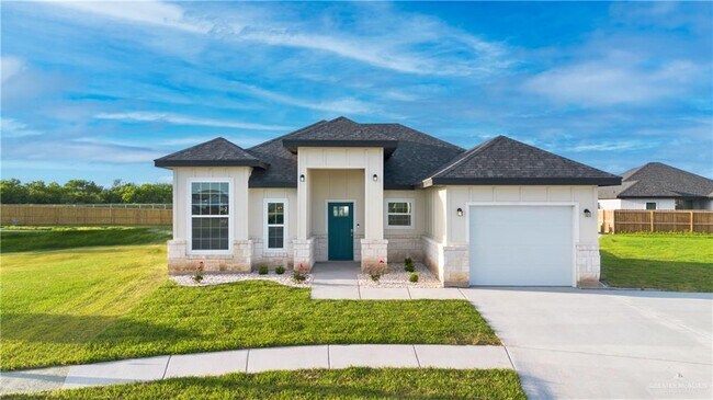 1207 Joe Justice St in Weslaco, TX - Building Photo - Building Photo