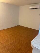 6780 SW 44th St in Miami, FL - Building Photo - Building Photo