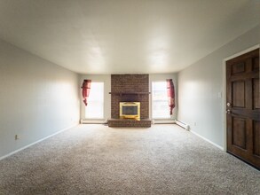 2136 Friendship Pl in Colorado Springs, CO - Foto de edificio - Building Photo