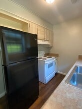 2628 E Kantz Dr in Fayetteville, AR - Building Photo - Building Photo