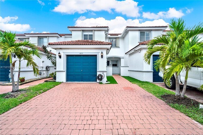 4855 NW 116th Ave in Doral, FL - Building Photo - Building Photo
