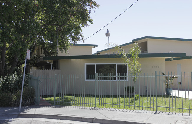 1777 & 1781 Sausal St in Oakland, CA - Building Photo - Building Photo