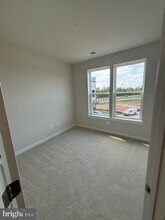 43819 Middleway Ter in Ashburn, VA - Building Photo - Building Photo