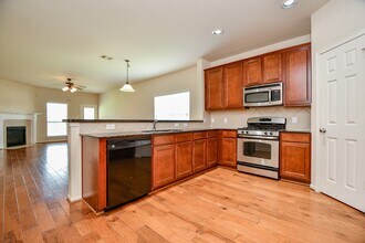 21622 Crest Peak Way in Katy, TX - Building Photo - Building Photo