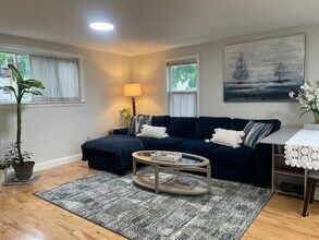 153 Charles St, Unit 1 in Cambridge, MA - Building Photo - Building Photo