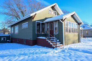 1802-1806 Superior Ave in Tomah, WI - Building Photo