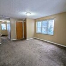 2955 Exeter St in Duluth, MN - Building Photo - Building Photo