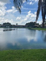 5587 N Park Rd in Fort Lauderdale, FL - Building Photo