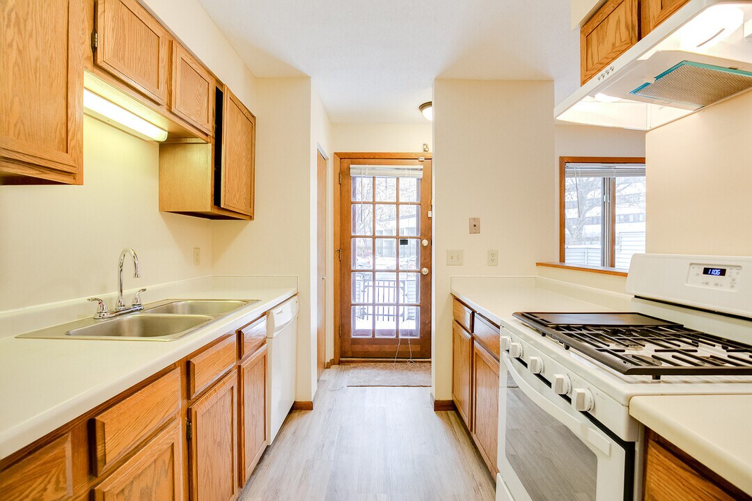 2119 21st Ave S in Minneapolis, MN - Building Photo
