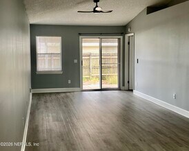 8778 Buzz Ct in Jacksonville, FL - Building Photo - Building Photo