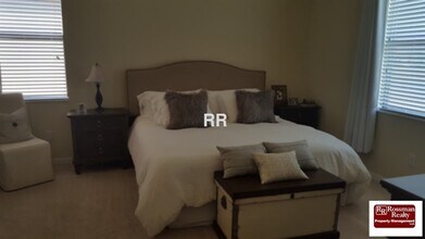 11294 Red Bluff Ln in Ft. Myers, FL - Building Photo - Building Photo