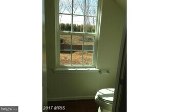 24687 Footed Ridge Terrace in Sterling, VA - Building Photo - Building Photo