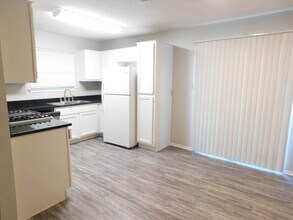 501-503-503 Willowbend Cove in Round Rock, TX - Building Photo - Building Photo