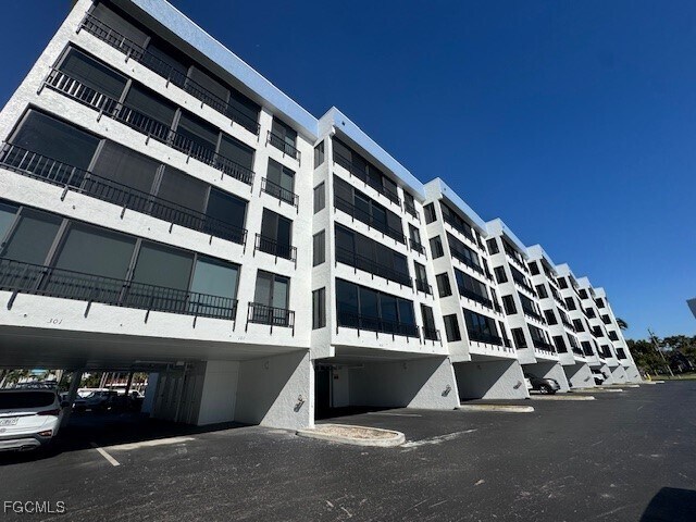 15010 Punta Rassa Rd in Ft. Myers, FL - Building Photo - Building Photo