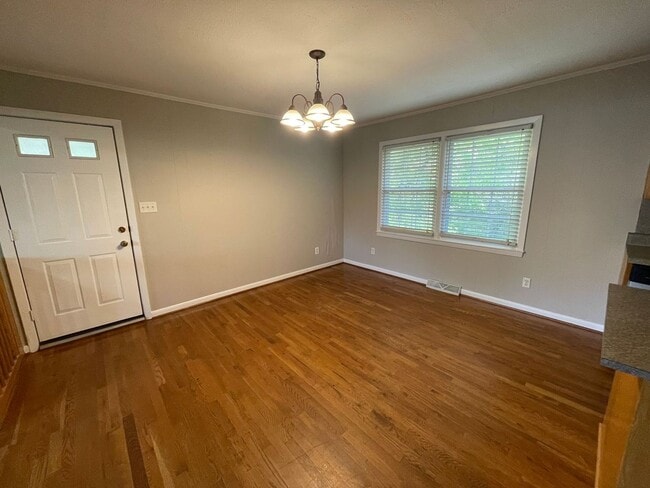 821 E Main St in Shelby, NC - Building Photo - Building Photo