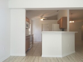1221 Welch Ridge Ter in Apopka, FL - Building Photo - Building Photo